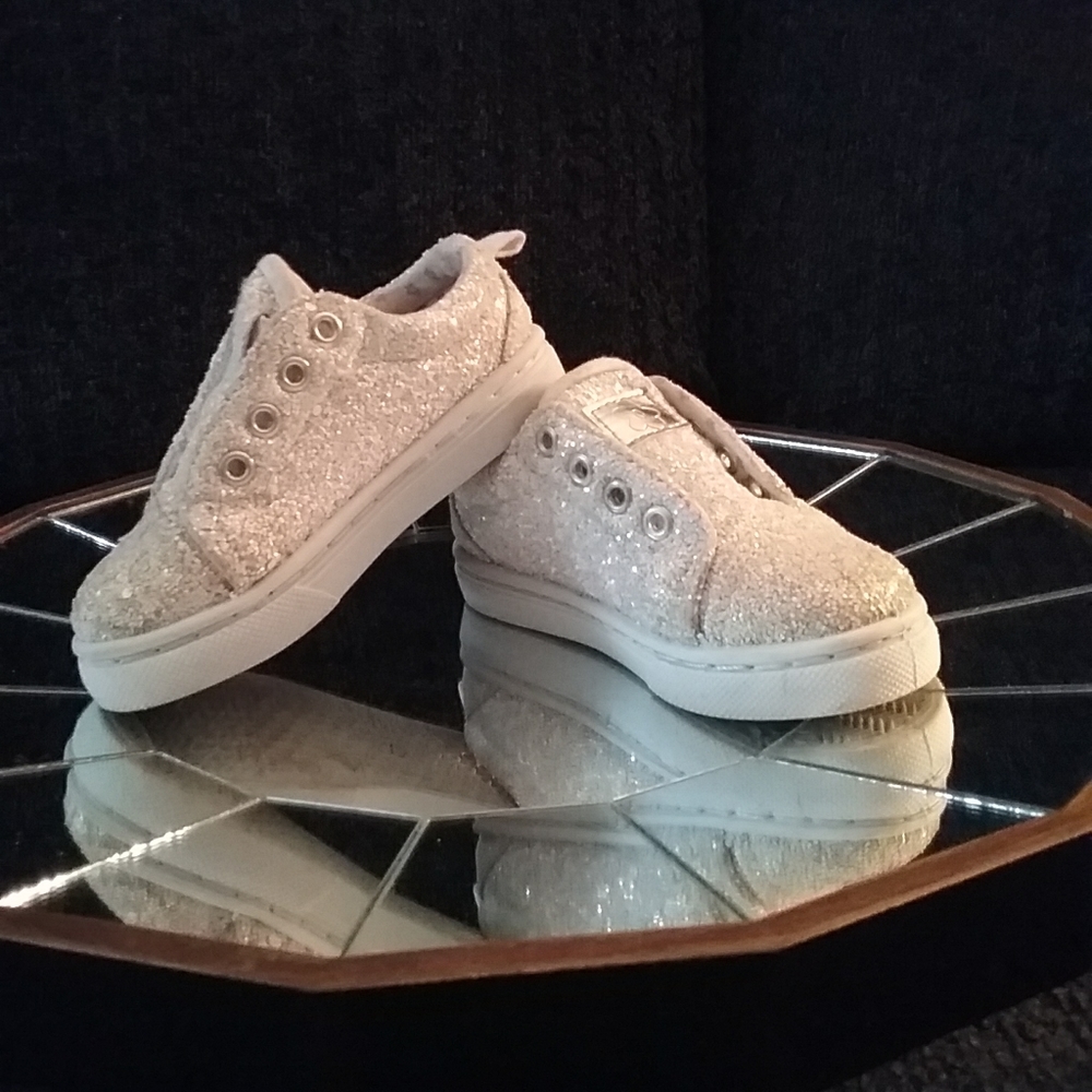 Sparkle Sneakers - Picture 8 of 12